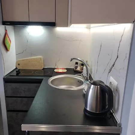 Nr. 28. E Luminoso Appartement *