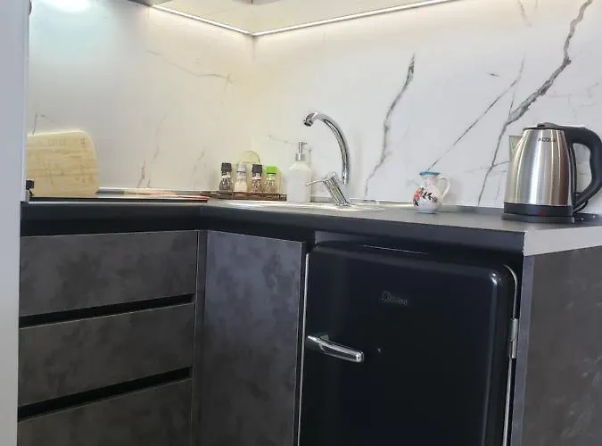 Nr. 28. E Luminoso * Szkodra